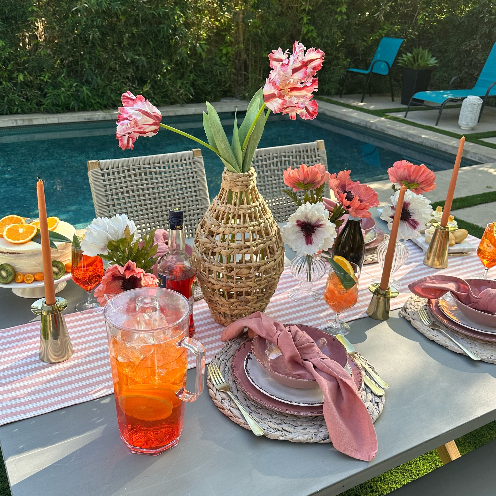 AT HOME At Home tableware