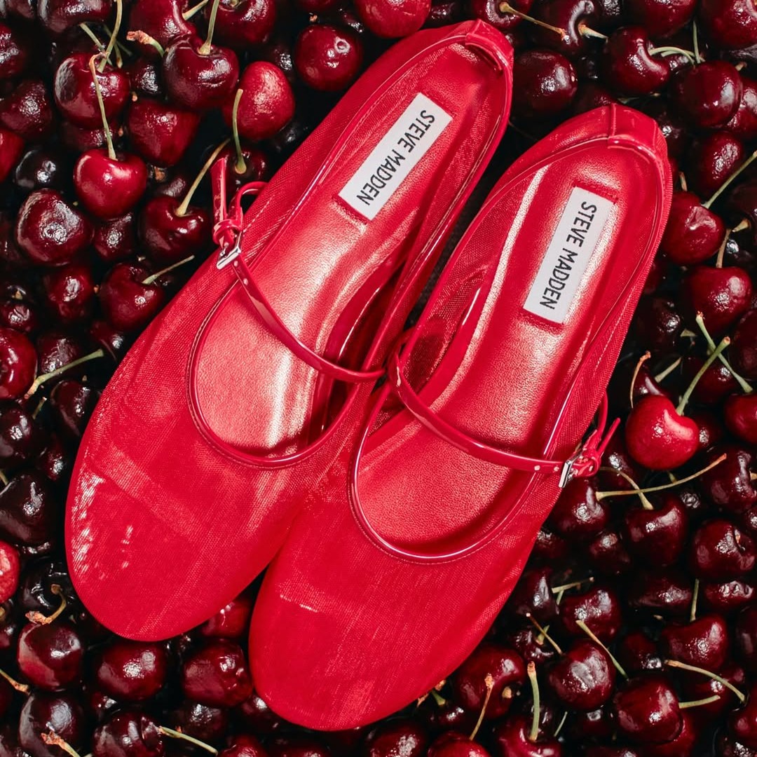 SGP TN DSW DSW red shoes
